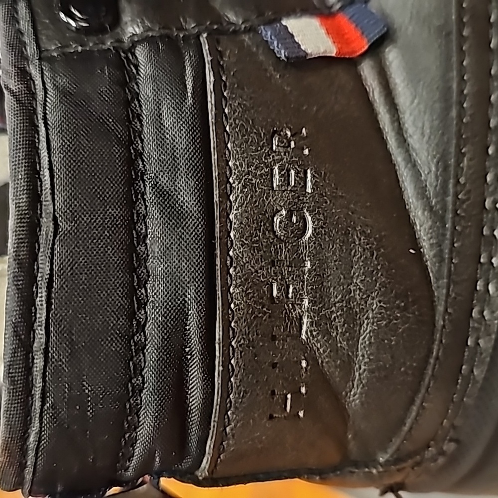 Tommy Hilfiger duck boots - Picture 7 of 12